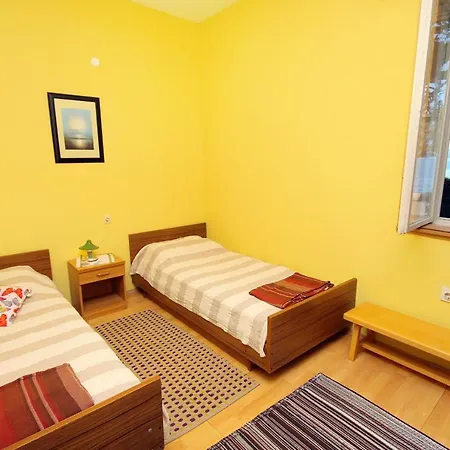 By The Sea - Diklo, - 5911